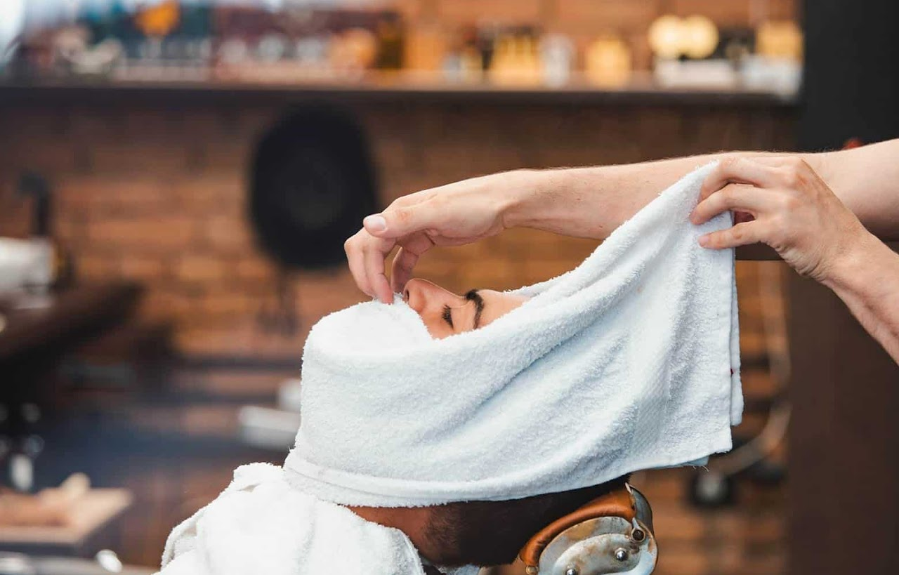 Hot towel treatment at MVS Hair Salon